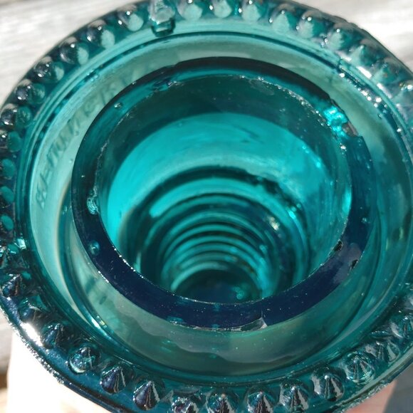 Hemingray 40 Antique Glass Insulator "8" embossed on top Aqua Green - Picture 7 of 7